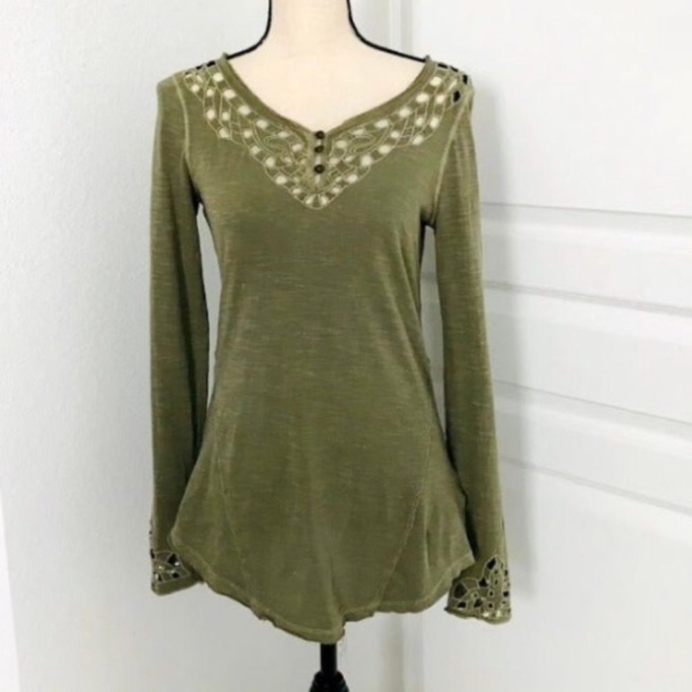 Free People Green Hi-Lo Long Sleeve Top Size S